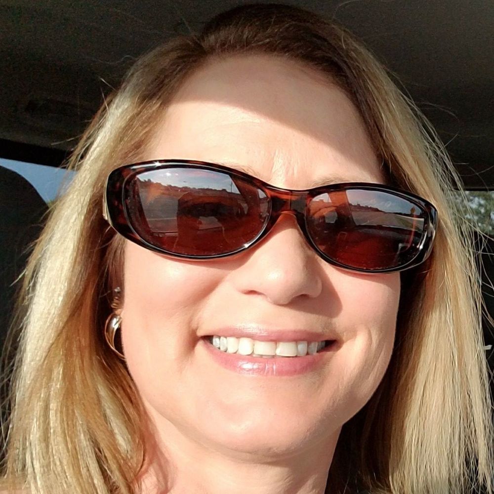 Meet your Posher, April